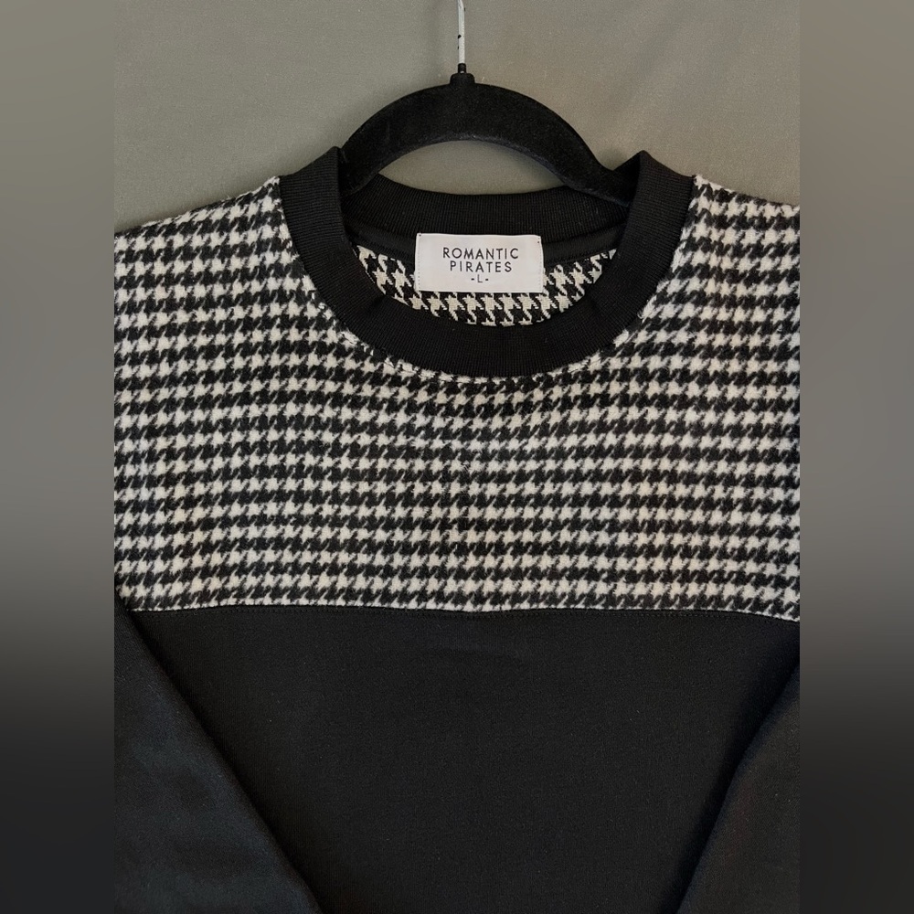 NEW Men’s sweatshirt with sweater pattern, made in Korea - Picture 4 of 13